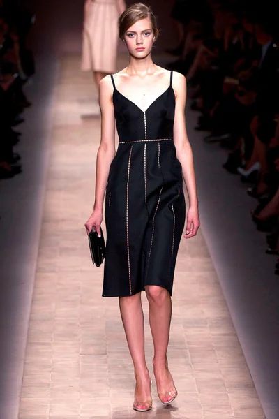 Look 1